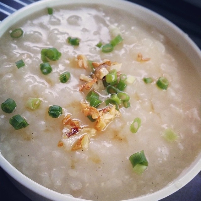 Filipino Food Difference of Arroz Caldo from Lugaw?